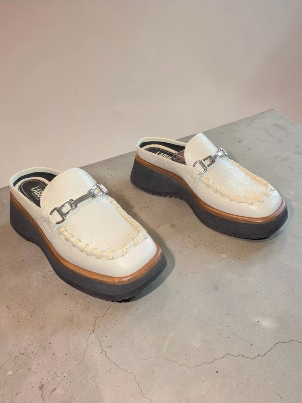 Labucq Koko Moc Shoes Ivory Womens Womens 7 Eu 37 Made In Italy BRAND NEW - Picture 3 of 9